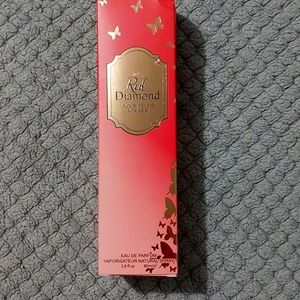 Womens red diamond perfume